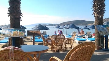 Private beach, sun-loungers, beach umbrellas