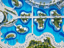 Innenpool, Außenpool