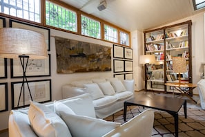 Télévision à écran plat