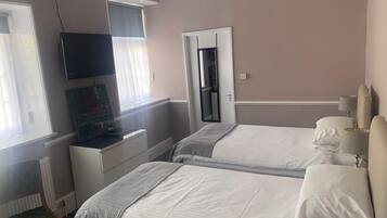 Premium Twin Room, Ensuite