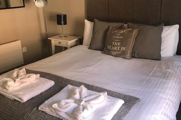 Standard Double Room, Ensuite