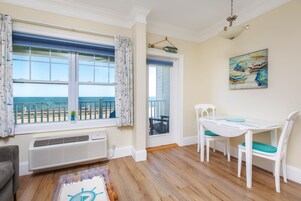 Televisión de pantalla plana, reproductor de DVD