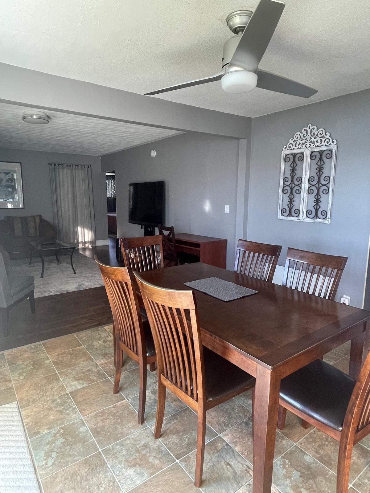 House, Lake View | Living area