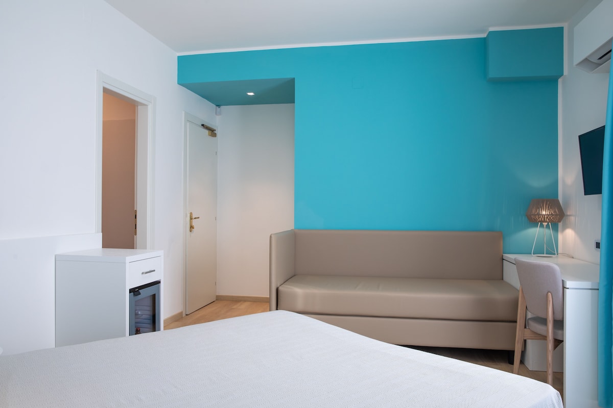 1 bedroom, premium bedding, minibar, in-room safe
