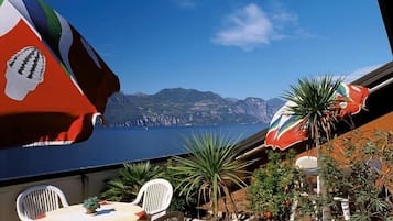 Panoramic-Studio, Annex | Blick auf den See