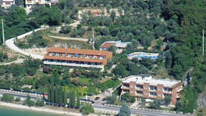 Unclassified image, 2 of 52, button - Residence Castelli (Brenzone sul Garda)