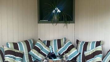 Suite, Ensuite (1 Bedroom) | Exterior