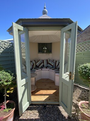 Suite, Ensuite (1 Bedroom) | Exterior