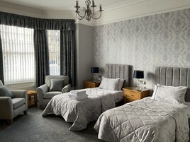 Quarto duplo, suíte (Bath & Shower)