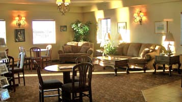 Lobby lounge