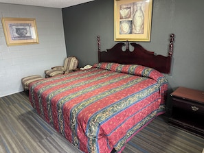 Free WiFi, bed sheets