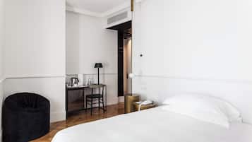 1 bedroom, premium bedding, down duvets, minibar