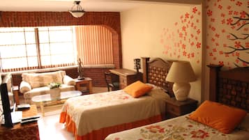 Soundproofing, free wired Internet, bed sheets