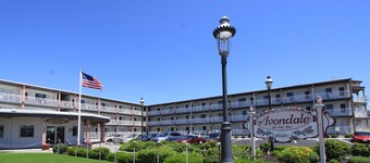 Avondale by the Sea Motel
