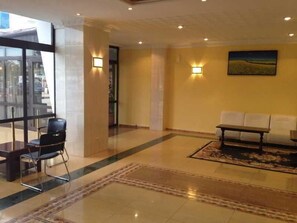 Lobby - Hotel de L'aeroport (Algiers)