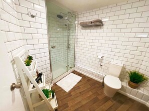 Kahden hengen deluxe-huone, kylpyhuone makuuhuoneen yhteydessä (Deluxe Room) | Kylpyhuone