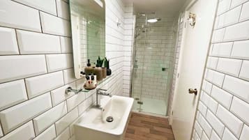Superior Double Room, Ensuite | Bathroom