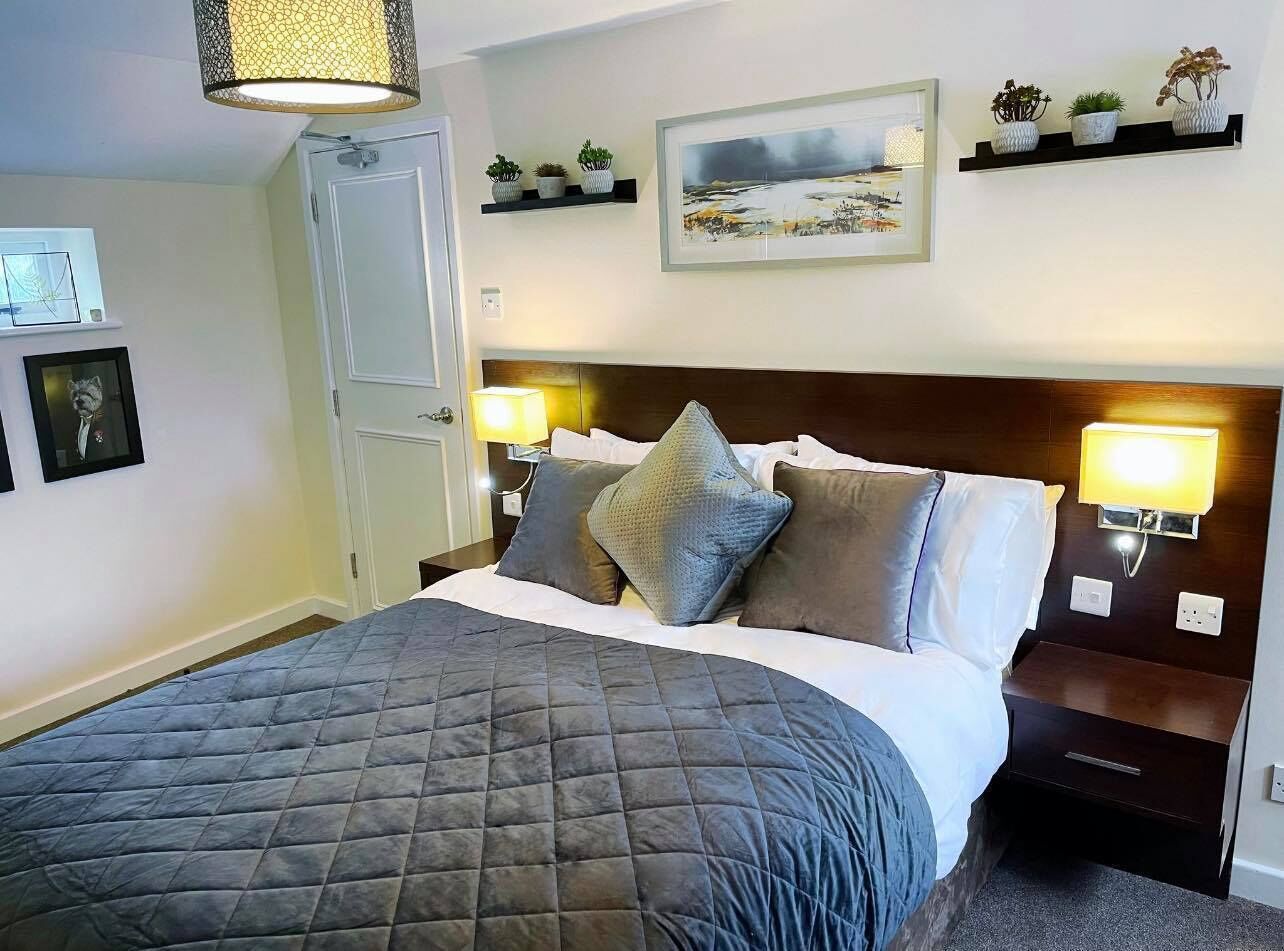 Phòng đôi Deluxe, có phòng tắm riêng (Deluxe Room) | 1 phòng ngủ 