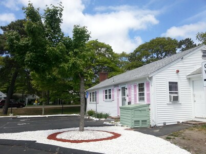 Bass River Motel