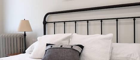 Double Room, Ensuite, Garden View (Anderson Room) | 1 bedroom