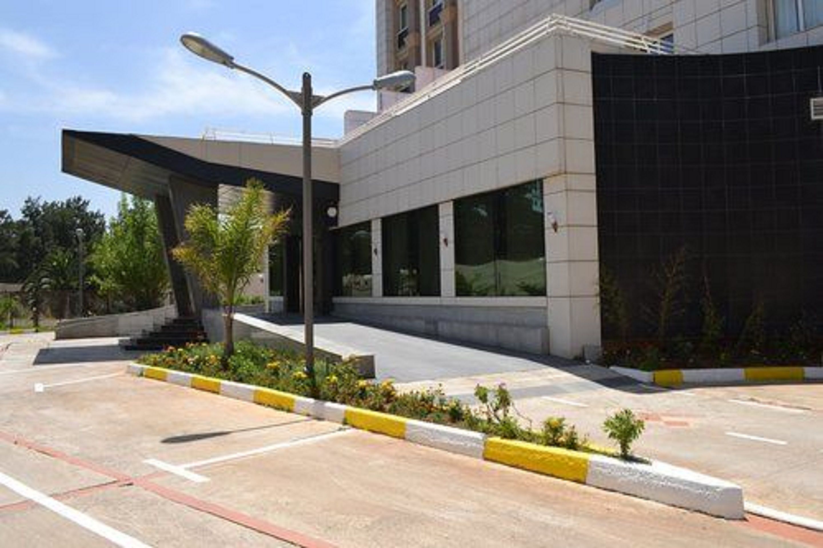 숙박 시설 정면