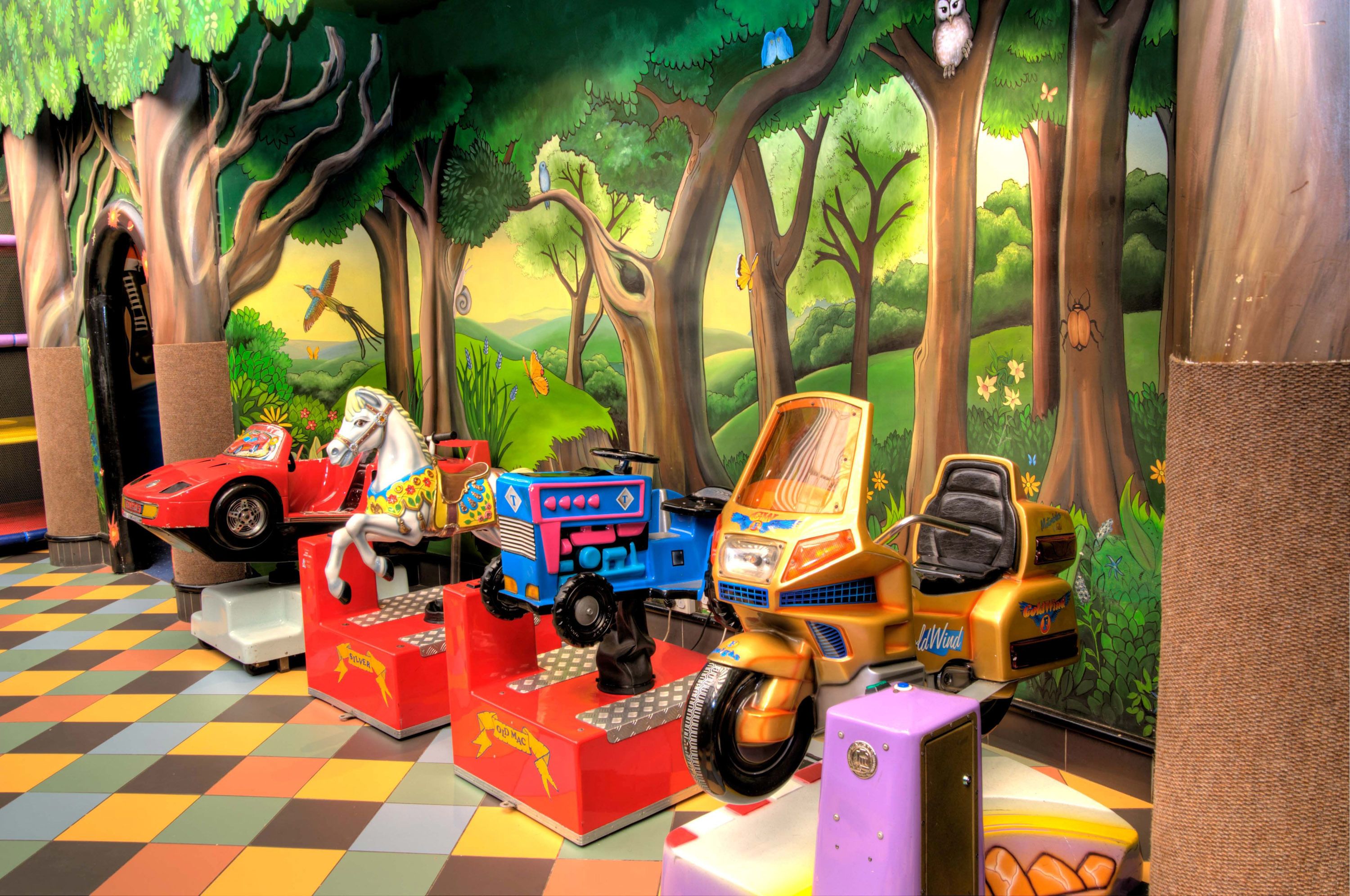 children’s play area – indoor