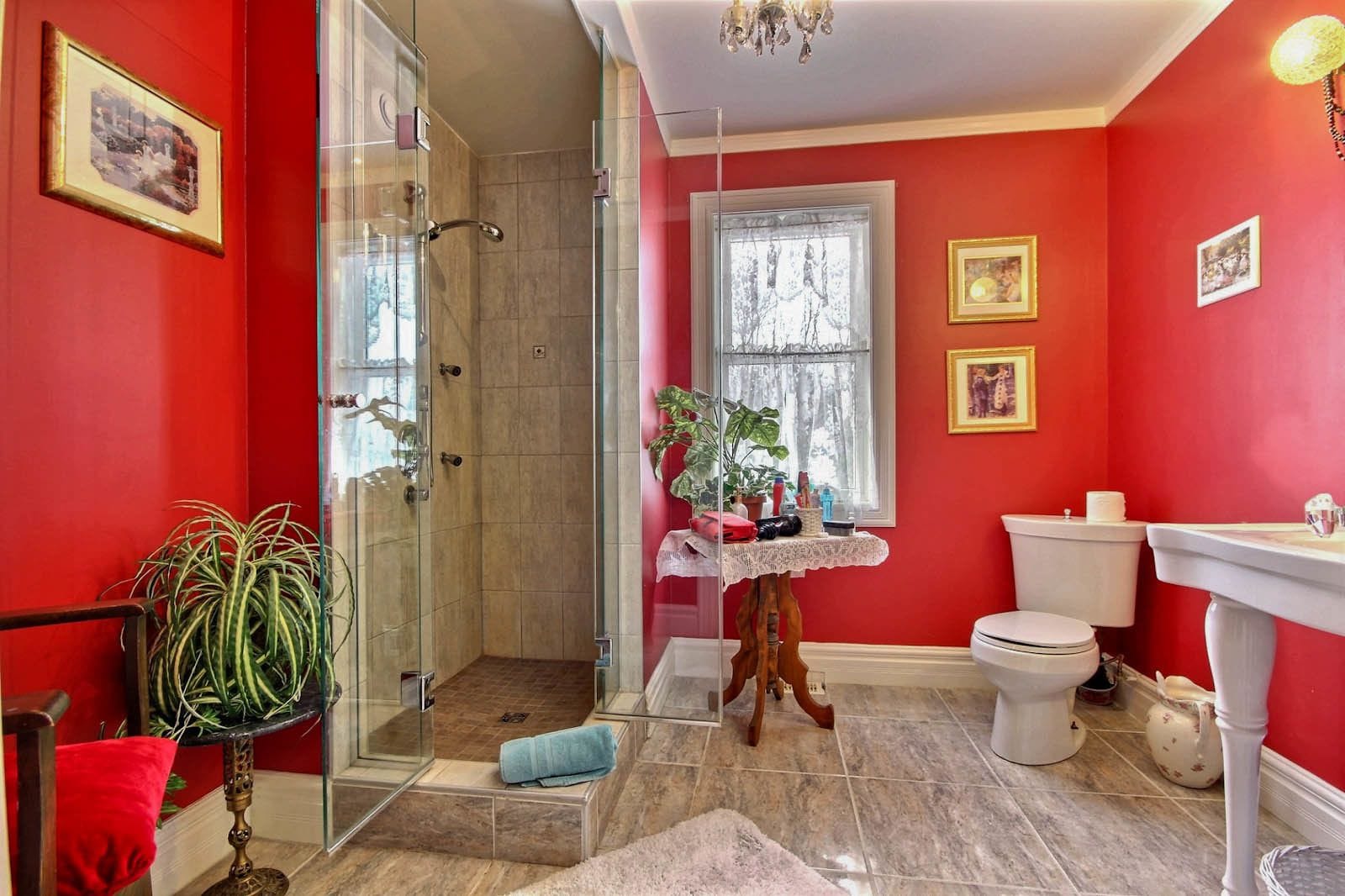 Standard Room, 1 Double Bed, Shared Bathroom | Bathroom | Designer toiletries, hair dryer, bathrobes, slippers