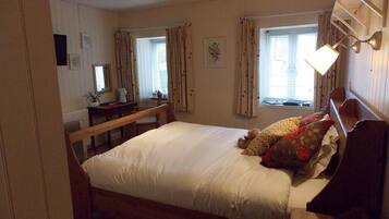 Phòng đôi, có phòng tắm riêng