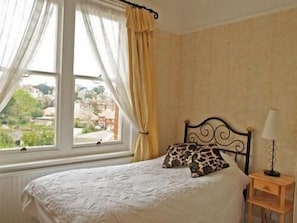 Quarto solteiro, suíte