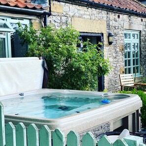 Casa de campo superior, suíte | Hidromassagem externa