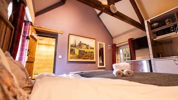Superior Double or Twin Room, Ensuite, Courtyard View | 1 bedroom, WiFi