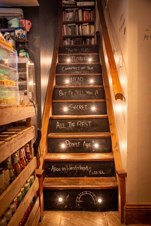 Superior Cottage, Ensuite | Restaurant