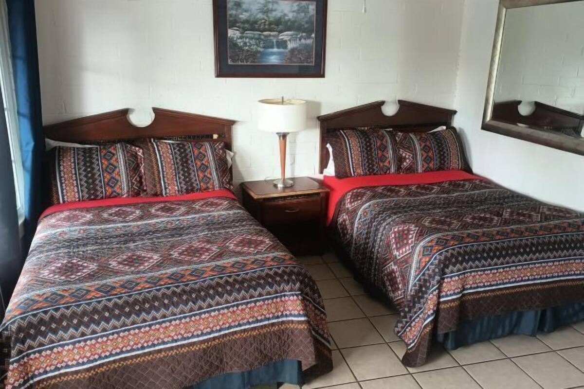 Ropa de cama de alta calidad, wifi gratis y ropa de cama 