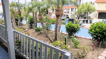 Classic Studio, 2 Double Beds, Kitchen, Garden Area | Terrace/patio