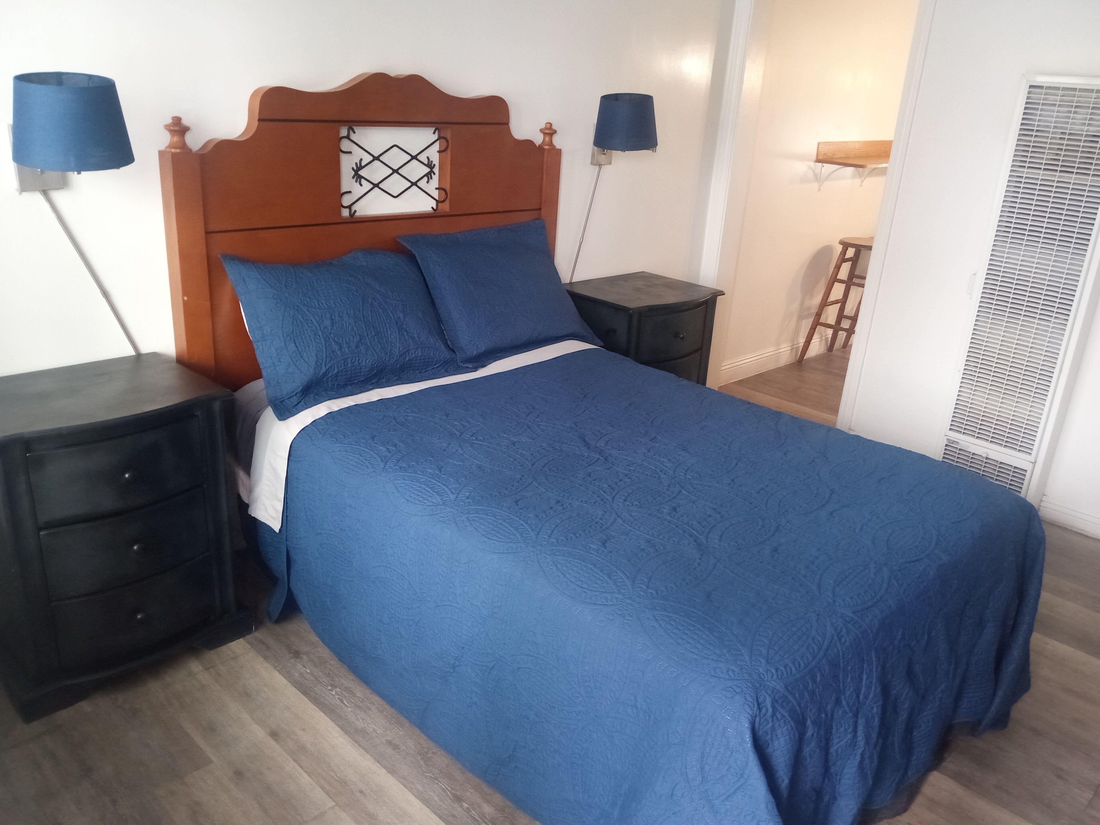 Quarto, 1 cama Queen | Roupas de cama premium, Wi-Fi de cortesia, roupa de cama