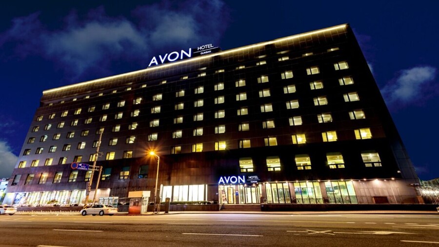 Avon Hotel