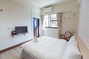 1 habitación, ropa de cama de alta calidad, escritorio y wifi gratis 