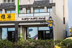 Fachada de la propiedad