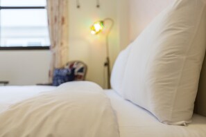 Habitació doble, 1 llit doble | 1 dormitori, roba de llit d'alta qualitat, escriptori i wifi gratuïta 