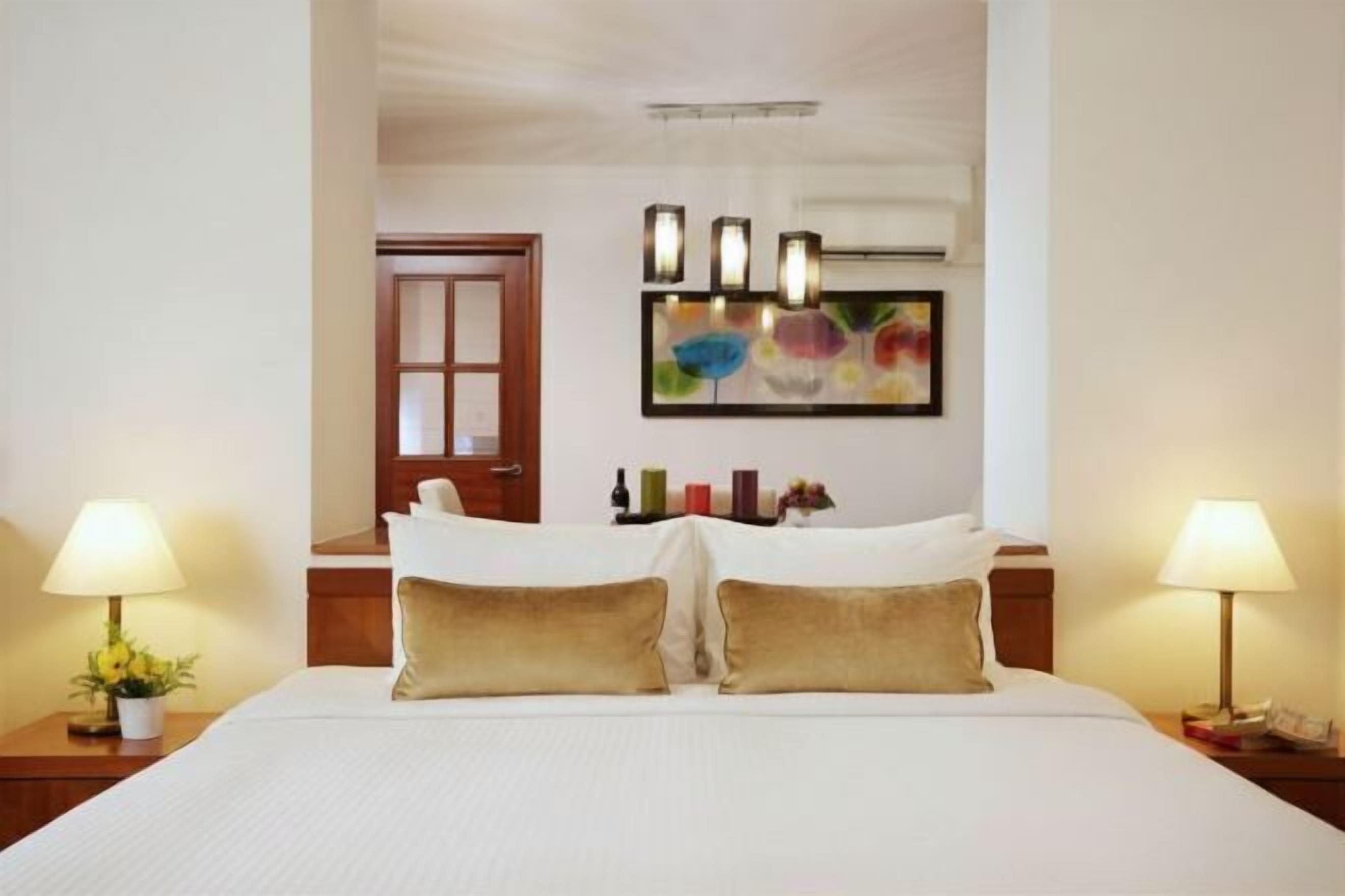 In-room safe, iron/ironing board, free cots/infant beds, rollaway beds