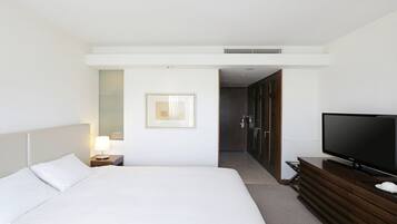 Down comforters, free minibar, in-room safe, individually decorated