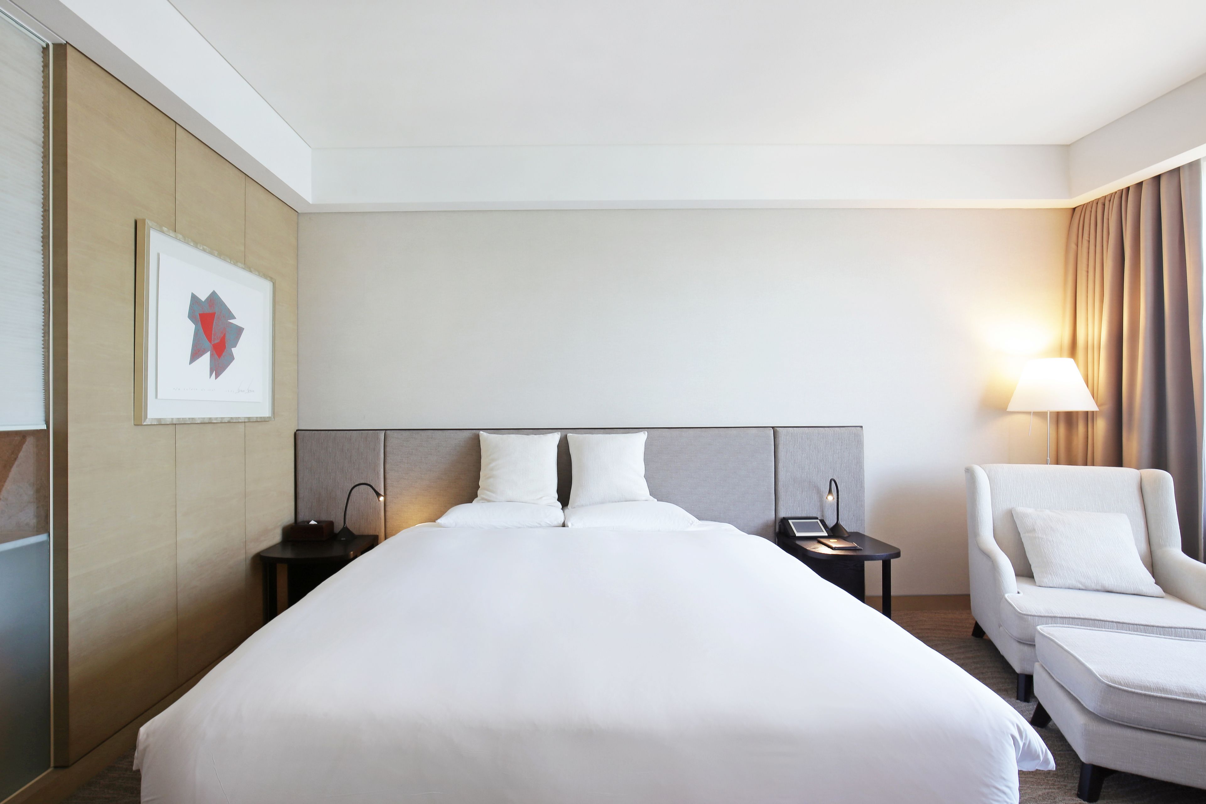 down duvets, minibar, in-room safe, desk