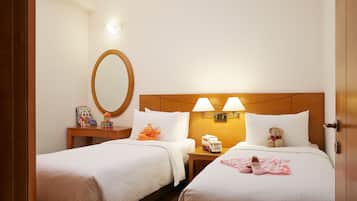 In-room safe, desk, iron/ironing board, free WiFi
