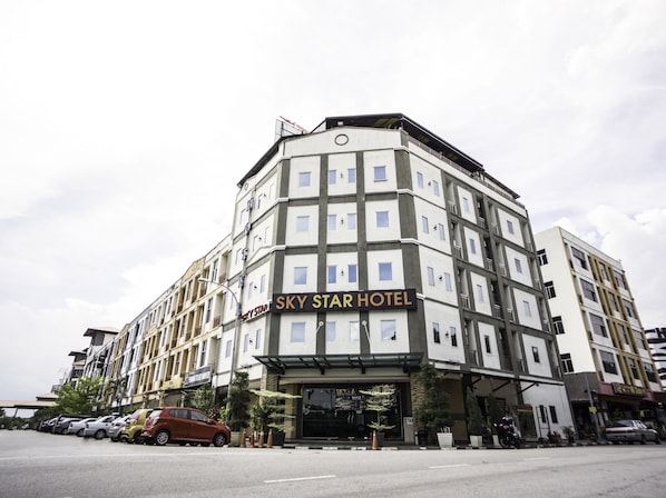 Mặt tiền nơi lưu trú