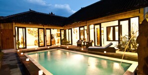 Outdoor pool - Antara Villas (Legian)