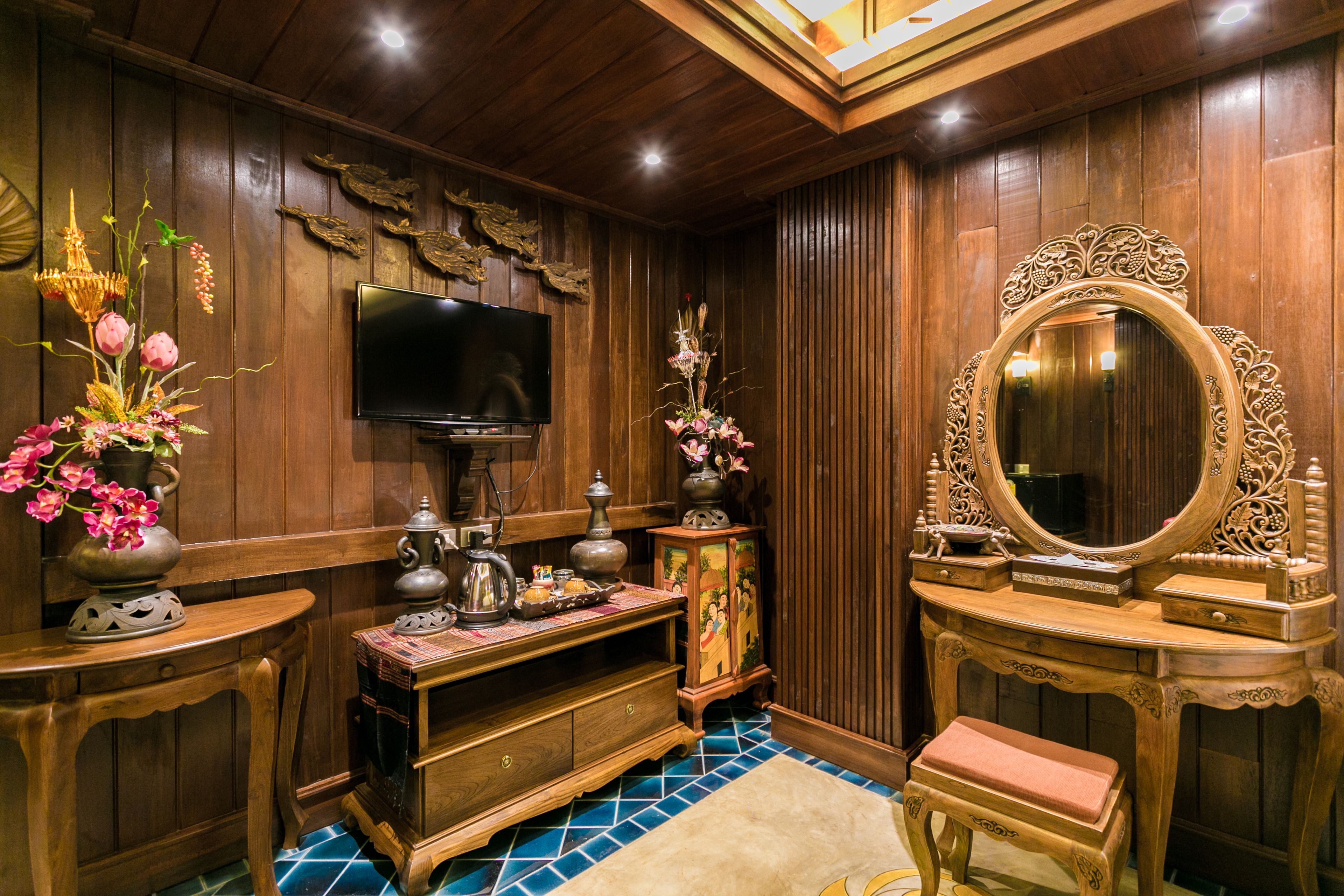 Namton Deluxe | エジプト綿のシーツ、高級寝具、羽毛の掛け布団、セレクト コンフォート製ベッド