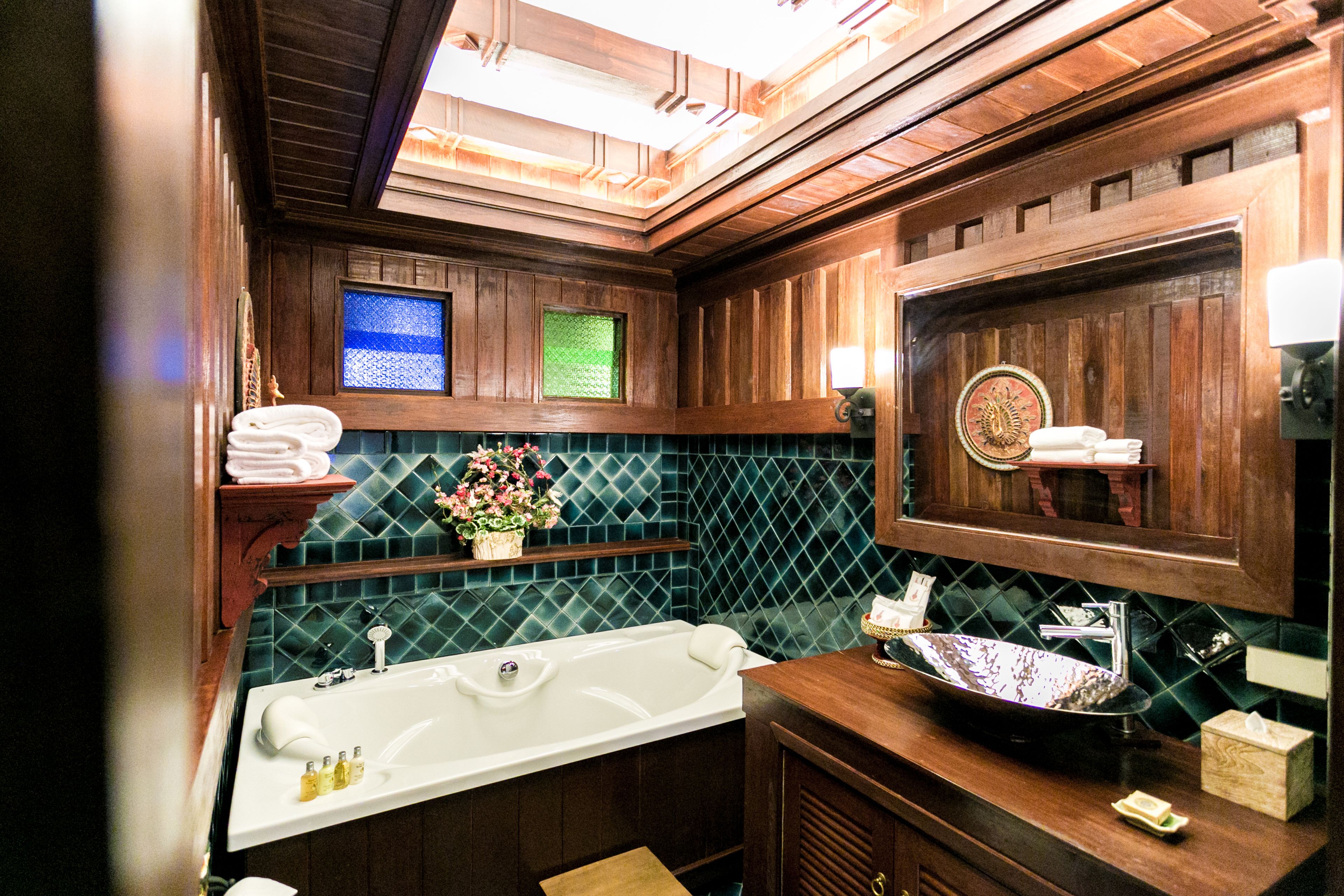 namton deluxe with bathtub | bathroom | free toiletries, hair dryer, bathrobes, slippers