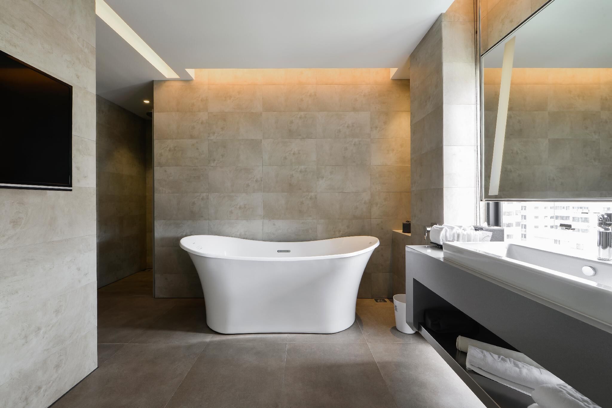 Bañera y ducha independientes, bañera de hidromasaje