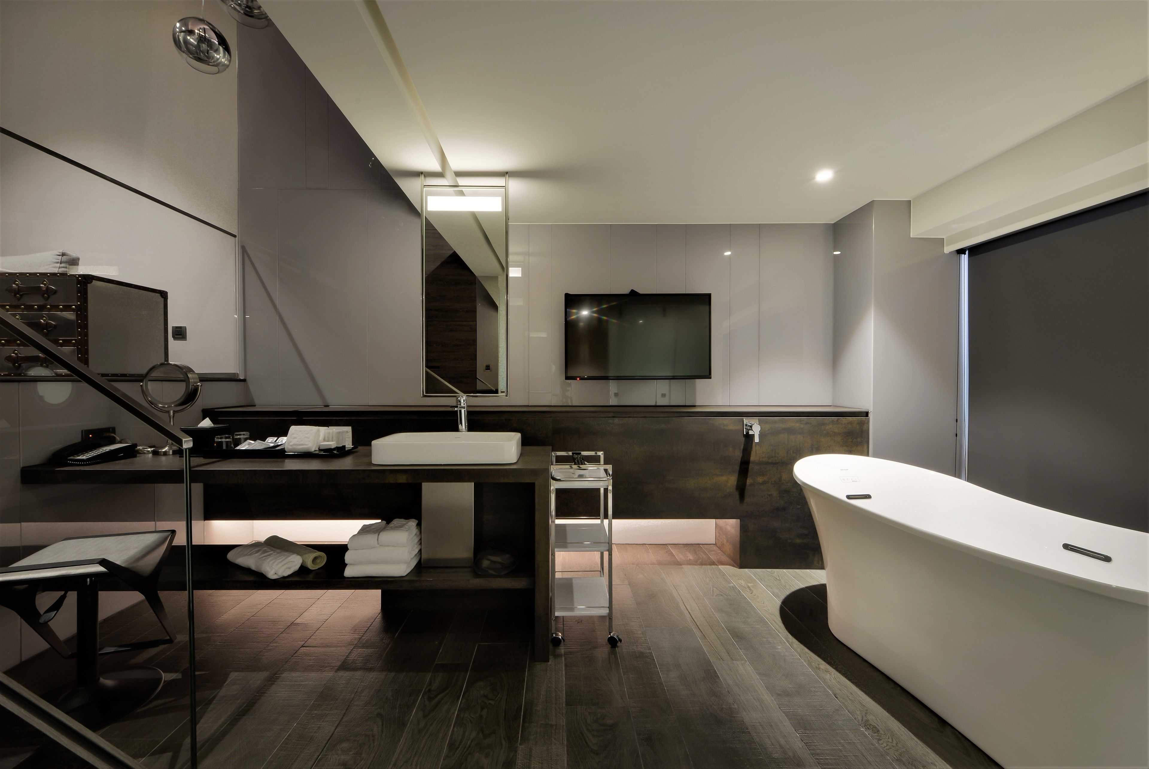 grand double room, 1 king bed | bathroom | separate bathtub and shower, jetted bath, rainfall showerhead