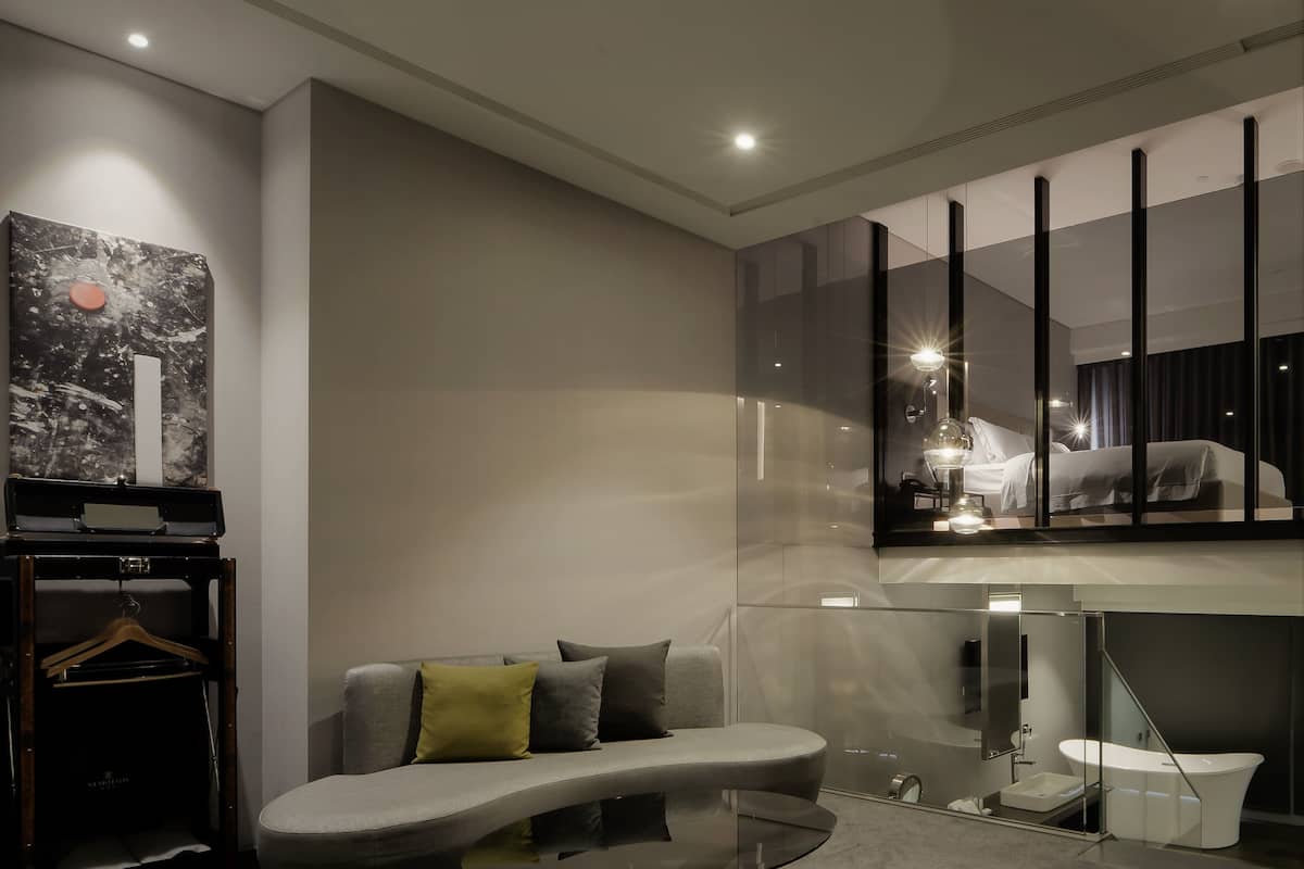 grand double room, 1 king bed | 1 bedroom, premium bedding, free minibar, in-room safe